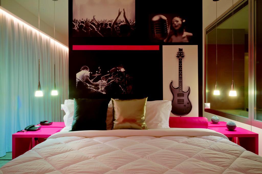 Vinyl M Hotel - Adults Only Меаляда Екстериор снимка